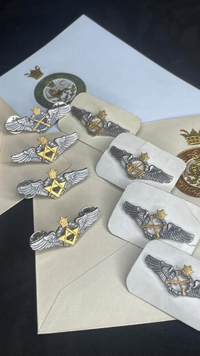 وینگ نیروی هوایی ارتش شاهنشاهی انتیک برگی و فروش اجناس